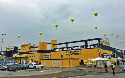 Palloni ad elio giganti : inaugurazione Ottimax Cesena