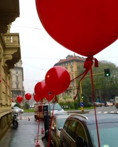 palloni giganti rossi inaugurazione